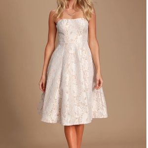 Lulus lace dress with pockets
